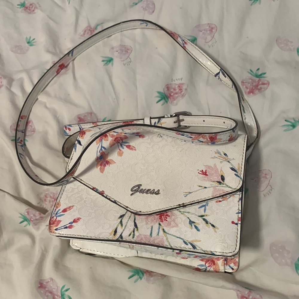 GUESS Mini crossbody bag with floral print
